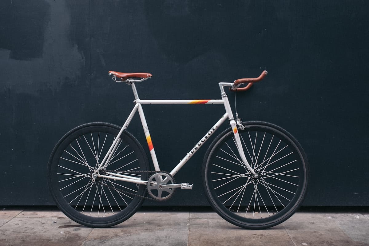 Road bicycle